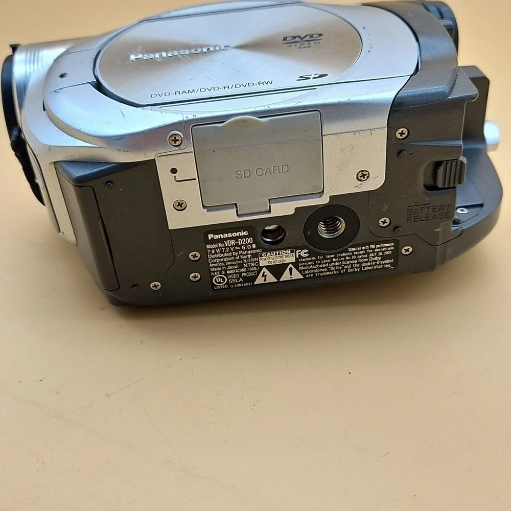 Panasonic VDR-D200 DVD Video Camera 30x Optical Zoom‎ UNTESTED AS IS FOR PARTS